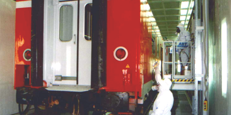 Lackier- und Trocknungsanlage für Schienenfahrzeuge.